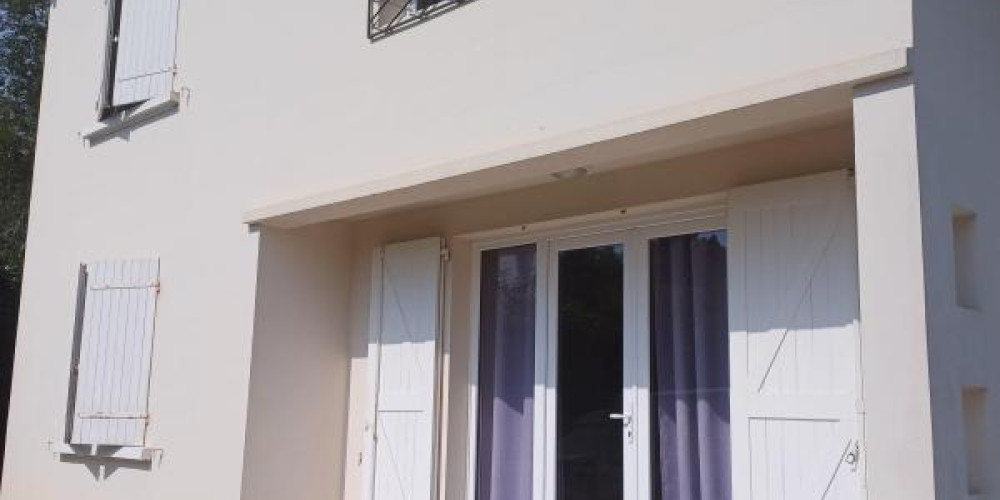 maison à ST PIERRE DU MONT (40280)